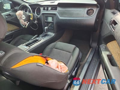Zdjęcie 8 z 12 samochodu: 2014 FORD MUSTANG VIN:1ZVBP8AM5E5319096 - miniatura