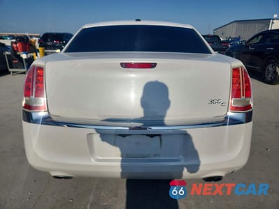 Zdjęcie 6 z 12 samochodu: 2013 CHRYSLER 300C VIN:2C3CCAET5DH731610 - miniatura