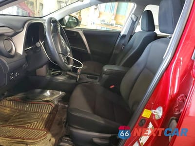 Zdjęcie 7 z 13 samochodu: 2017 TOYOTA RAV4 LE VIN:JTMBFREV9HJ143390 - miniatura