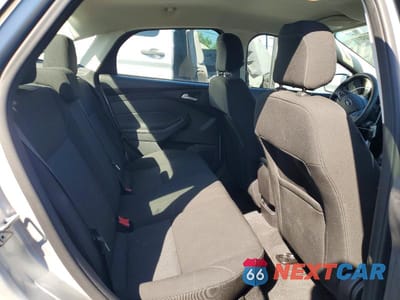 Zdjęcie 10 z 12 samochodu: 2018 FORD FOCUS SE VIN:1FADP3F29JL306661 - miniatura