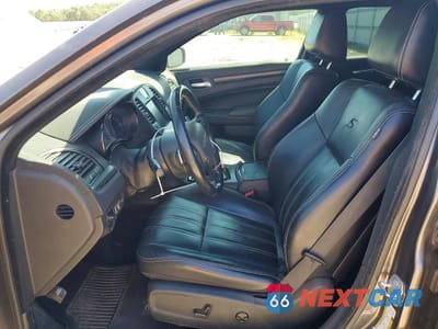 Zdjęcie 7 z 12 samochodu: 2015 CHRYSLER 300 S VIN:2C3CCABG8FH872553 - miniatura