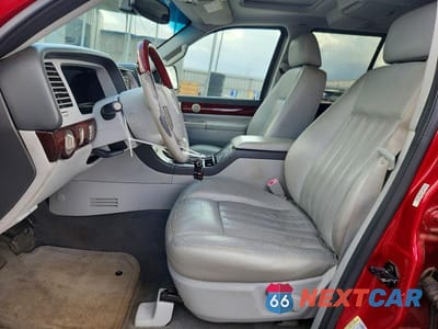 Zdjęcie 7 z 13 samochodu: 2004 LINCOLN TOWNHOUSE AVIATOR VIN:5LMEU68H64ZJ34819 - miniatura