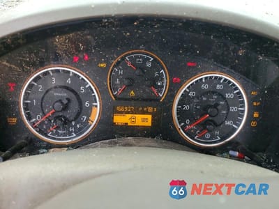 Zdjęcie 9 z 12 samochodu: 2011 NISSAN TITAN SV VIN:1N6AA0CC0BN323216 - miniatura