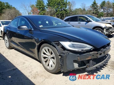 Czwarte zdjęcie samochodu z boku: 2016 TESLA MODEL S VIN:5YJSA1E29GF175039 - miniatura