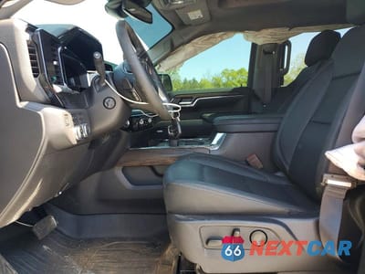 Zdjęcie 7 z 12 samochodu: 2026 GMC SIERRA K1500 SLT VIN:3GTUUDEL3TG168795 - miniatura