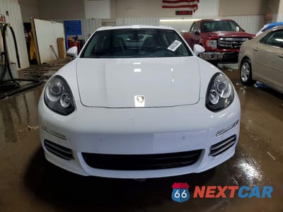 Piąte zdjęcie samochodu w środku: 2014 PORSCHE PANAMERA 2 VIN:WP0AA2A7XEL005270 - miniatura