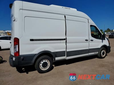 Trzecie zdjęcie samochodu z tyłu: 2023 FORD TRANSIT 250 REFRIGERATED DELIVERY VAN VIN:1FTBR1X80PKA98297 - miniatura