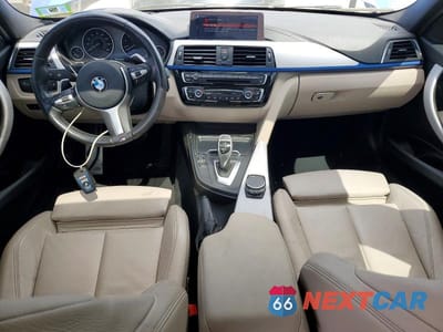 Zdjęcie 8 z 12 samochodu: 2018 BMW 330 XI VIN:WBA8D9C53JA614245 - miniatura