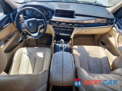 Zdjęcie 8 z 12 samochodu: 2015 BMW X5 SDRIVE35I VIN:5UXKR2C56F0H40857 - miniatura