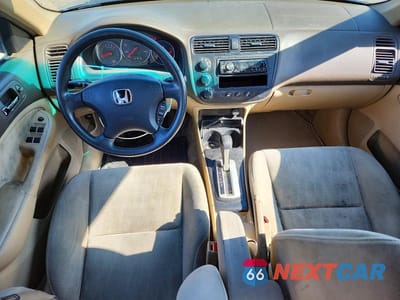 Zdjęcie 8 z 12 samochodu: 2004 HONDA CIVIC LX VIN:2HGES16574H526749 - miniatura