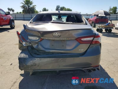 Zdjęcie 6 z 12 samochodu: 2018 TOYOTA CAMRY XSE VIN:4T1B61HK3JU506849 - miniatura