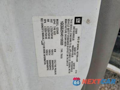 Zdjęcie 13 z 13 samochodu: 2005 CHEVROLET EXPRESS 2500 DELIVERY VAN VIN:1GCGG25V451106320 - miniatura