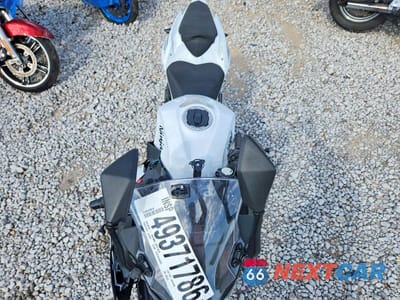 Piąte zdjęcie samochodu w środku: 2023 KAWASAKI EX400 VIN:JKAEXKH19PDAR8102 - miniatura