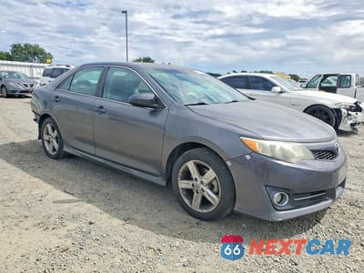 Czwarte zdjęcie samochodu z boku: 2014 TOYOTA CAMRY SE VIN:4T1BF1FK5EU738278 - miniatura