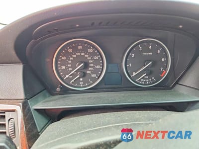 Zdjęcie 9 z 12 samochodu: 2008 BMW 535 XI VIN:WBANV93528CZ65484 - miniatura