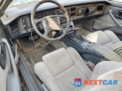 Zdjęcie 8 z 12 samochodu: 1988 PONTIAC FIREBIRD TRANS AM VIN:1G2FW21F1JL251833 - miniatura