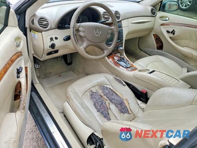 Zdjęcie 8 z 12 samochodu: 2006 MERCEDES-BENZ CLK 350 VIN:WDBTJ56J26F177208 - miniatura