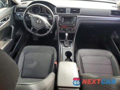 Zdjęcie 8 z 12 samochodu: 2016 VOLKSWAGEN PASSAT S VIN:1VWAT7A36GC054194 - miniatura