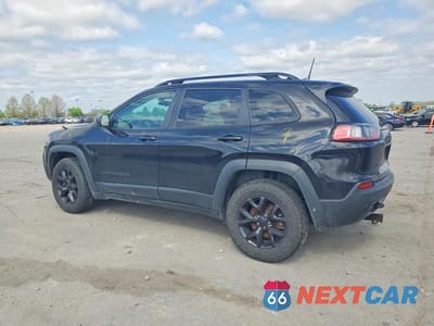 Drugie zdjęcie samochodu z przodu: 2019 JEEP CHEROKEE LATITUDE VIN:1C4PJMCX1KD452949 - miniatura