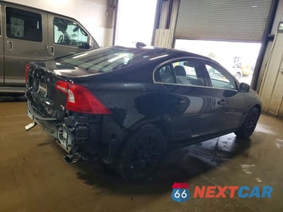 Trzecie zdjęcie samochodu z tyłu: 2014 VOLVO S60 T5 VIN:YV1612FS8E1287045 - miniatura