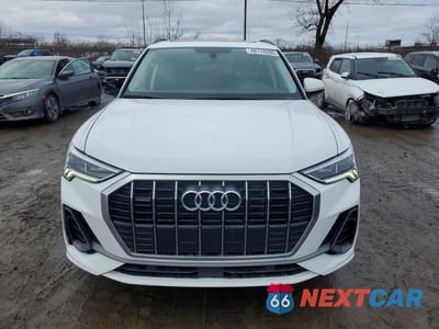 Piąte zdjęcie samochodu w środku: 2024 AUDI Q3 KOMFORT 45 2.0 TF VIN:WA1DECF36R1025704 - miniatura