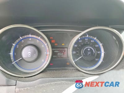 Zdjęcie 9 z 12 samochodu: 2012 HYUNDAI SONATA LIMITED VIN:5NPEC4ACXCH362728 - miniatura