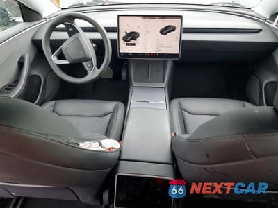Zdjęcie 8 z 12 samochodu: 2025 TESLA MODEL 3 VIN:5YJ3E1EA5SF952163 - miniatura