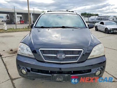 Piąte zdjęcie samochodu w środku: 2003 KIA SORENTO LX VIN:KNDJD733735159953 - miniatura