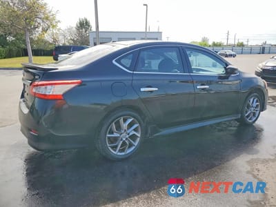 Trzecie zdjęcie samochodu z tyłu: 2014 NISSAN SENTRA SR VIN:3N1AB7AP9EY230316 - miniatura
