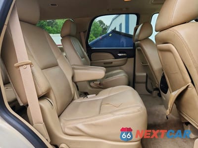 Zdjęcie 11 z 14 samochodu: 2011 GMC YUKON DENALI VIN:1GKS1EEFXBR220295 - miniatura