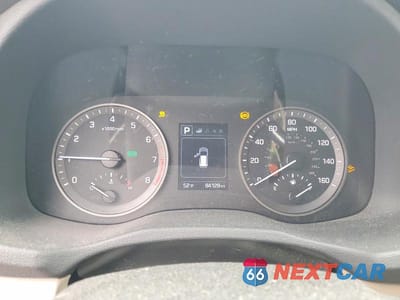 Zdjęcie 9 z 13 samochodu: 2018 HYUNDAI TUCSON SEL VIN:KM8J3CA44JU640197 - miniatura