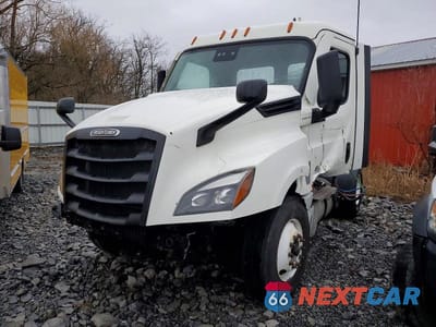 Drugie zdjęcie samochodu z przodu: 2021 FREIGHTLINER CASCADIA 126 SEMI TRUCK VIN:3AKJHLDV1MDMU2067 - miniatura