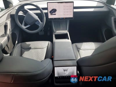 Zdjęcie 8 z 12 samochodu: 2026 TESLA MODEL Y VIN:7SAYGDEE4TA598044 - miniatura