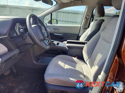Zdjęcie 7 z 13 samochodu: 2024 TOYOTA SIENNA LE 8-PASSENGER VIN:5TDKRKEC1RS194254 - miniatura