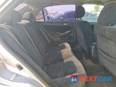 Zdjęcie 10 z 12 samochodu: 2004 HONDA ACCORD EX VIN:1HGCM566X4A080841 - miniatura