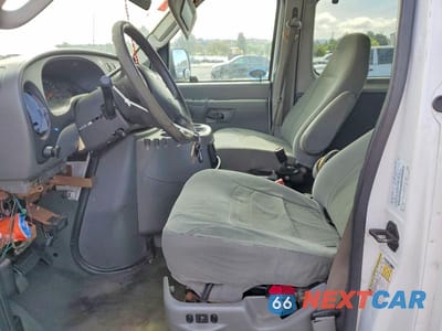 Zdjęcie 7 z 13 samochodu: 2008 FORD ECONOLINE E350 SUPER DUTY WAGON VIN:1FBSS31L28DB14233 - miniatura