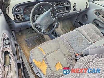 Zdjęcie 8 z 13 samochodu: 2001 DODGE RAM 2500 VIN:1B7KF23W91J241036 - miniatura