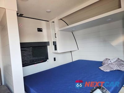Piąte zdjęcie samochodu w środku: 2026 JAYCO JAY FLIGHT CAMPER VIN:1UJBC0BL9T16S0173 - miniatura