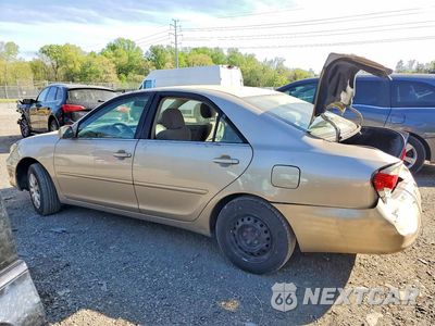 Drugie zdjęcie samochodu z przodu: 2005 TOYOTA CAMRY LE VIN:4T1BE32K15U522416 - miniatura