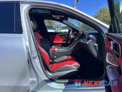 Piąte zdjęcie samochodu w środku: 2023 MERCEDES-BENZ C 300 VIN:W1KAF4GB1PR115641 - miniatura