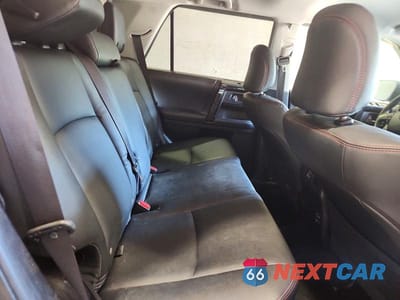 Zdjęcie 11 z 12 samochodu: 2019 TOYOTA 4RUNNER TRD OFF-ROAD PREMIUM VIN:JTEBU5JR3K5627364 - miniatura