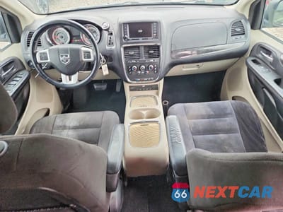 Zdjęcie 8 z 14 samochodu: 2014 DODGE GRAND CARAVAN SXT VIN:2C4RDGCGXER296784 - miniatura