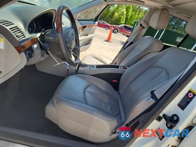 Zdjęcie 7 z 12 samochodu: 2007 MERCEDES-BENZ E 550 VIN:WDBUF72X97B019503 - miniatura