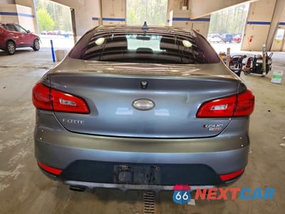 Zdjęcie 6 z 11 samochodu: 2014 KIA FORTE KOUP SX VIN:KNAFZ6A37E5232971 - miniatura