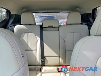 Zdjęcie 10 z 13 samochodu: 2021 VOLVO XC40 T5 MOMENTUM VIN:YV4162UK1M2456400 - miniatura