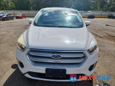 Piąte zdjęcie samochodu w środku: 2019 FORD ESCAPE SE VIN:1FMCU9G91KUB66609 - miniatura