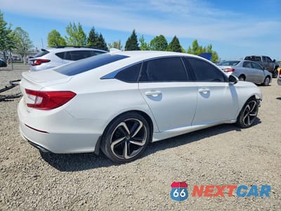 Trzecie zdjęcie samochodu z tyłu: 2018 HONDA ACCORD SPORT VIN:1HGCV1F32JA265974 - miniatura