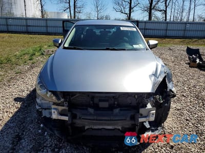 Piąte zdjęcie samochodu w środku: 2014 MAZDA 3 TOURING VIN:JM1BM1V78E1122261 - miniatura