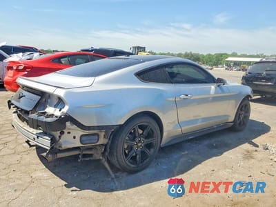 Trzecie zdjęcie samochodu z tyłu: 2019 FORD MUSTANG VIN:1FA6P8TH3K5200095 - miniatura