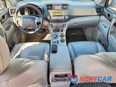 Zdjęcie 8 z 13 samochodu: 2010 TOYOTA HIGHLANDER SE VIN:5TDJK3EH3AS033619 - miniatura